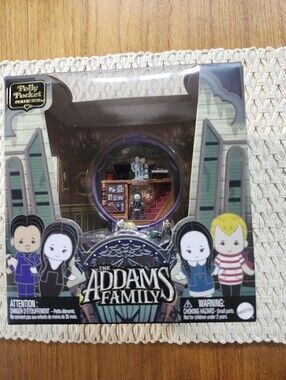 Polly Pocket The Addams Family  NWT
